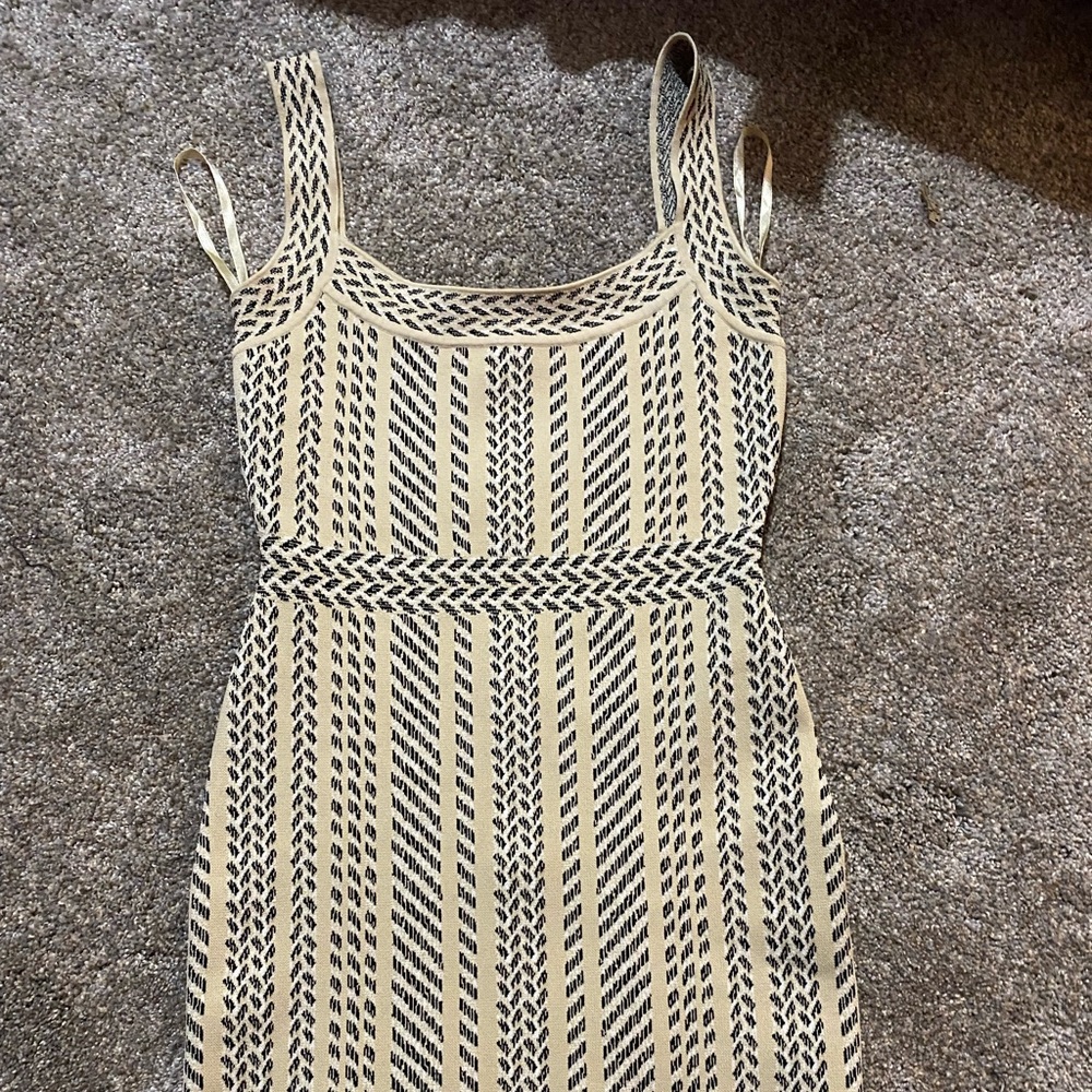 BCBG Maxaxria ‘ALEENA’ in French Cream